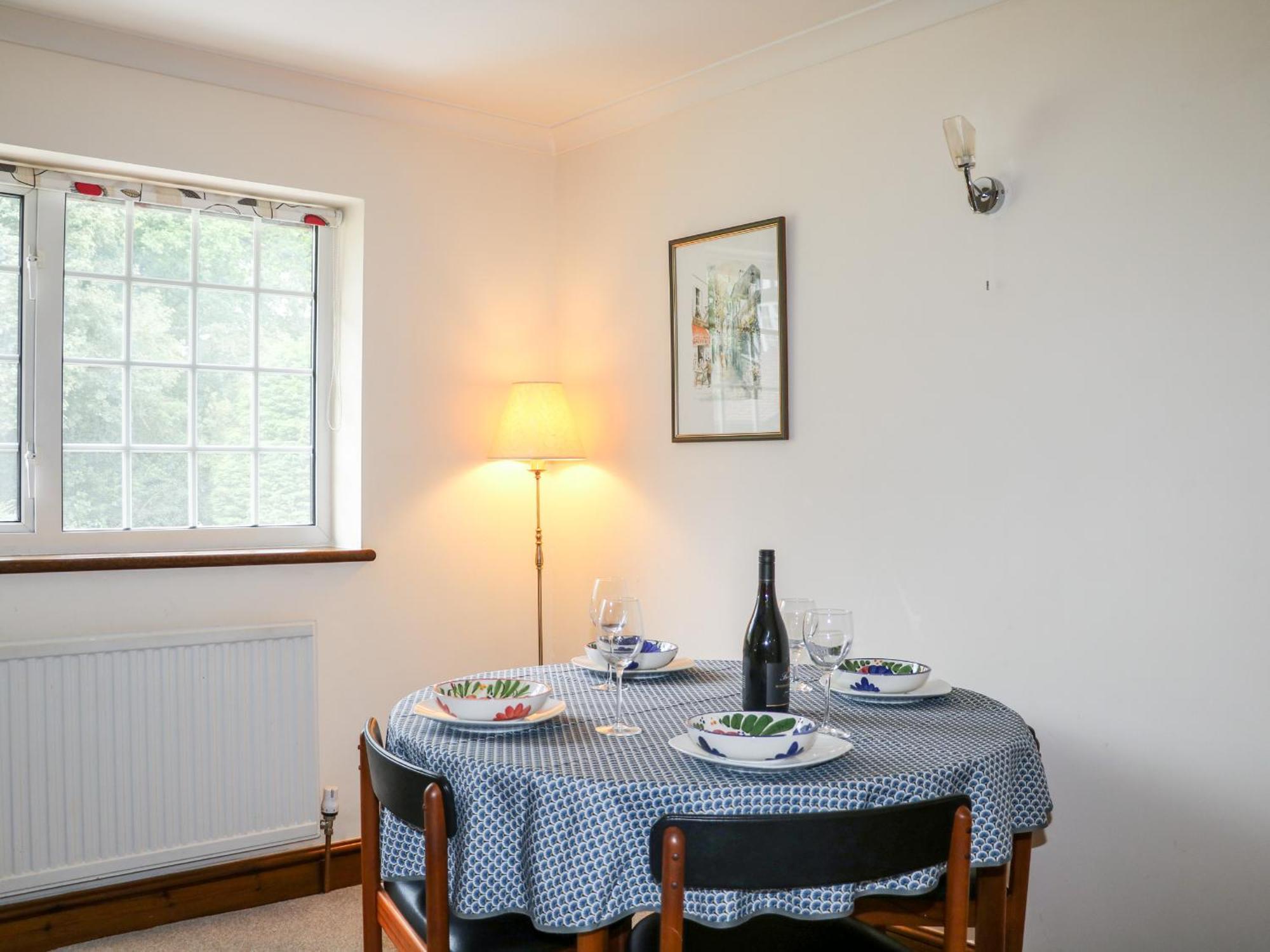 Miswells Cottages - Lake View Turners Hill Extérieur photo