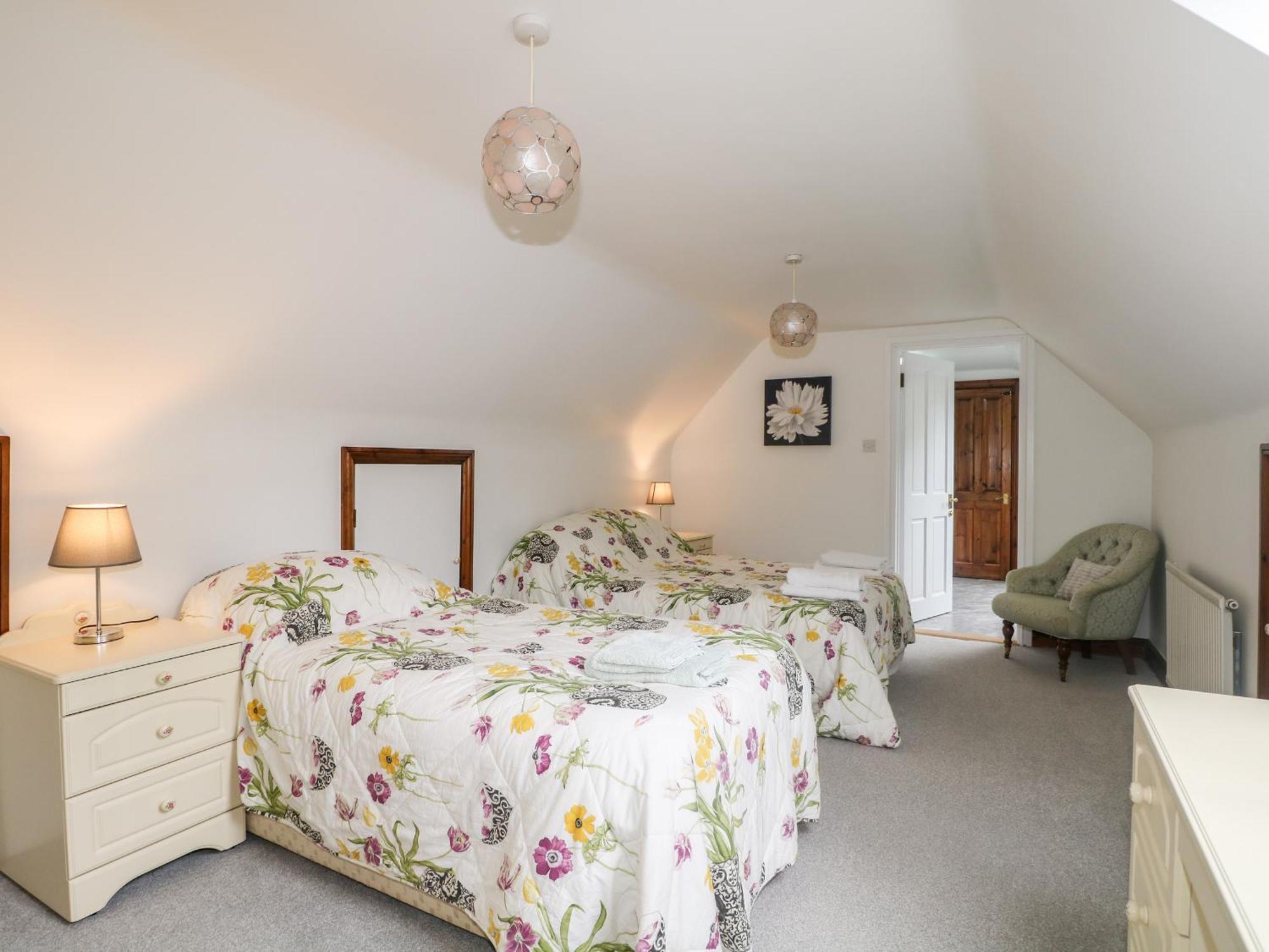 Miswells Cottages - Lake View Turners Hill Extérieur photo