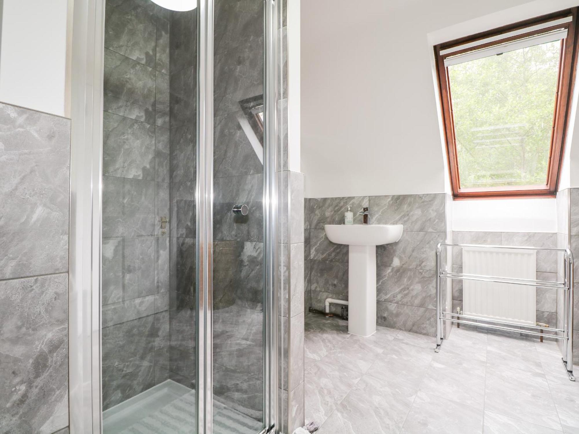Miswells Cottages - Lake View Turners Hill Extérieur photo