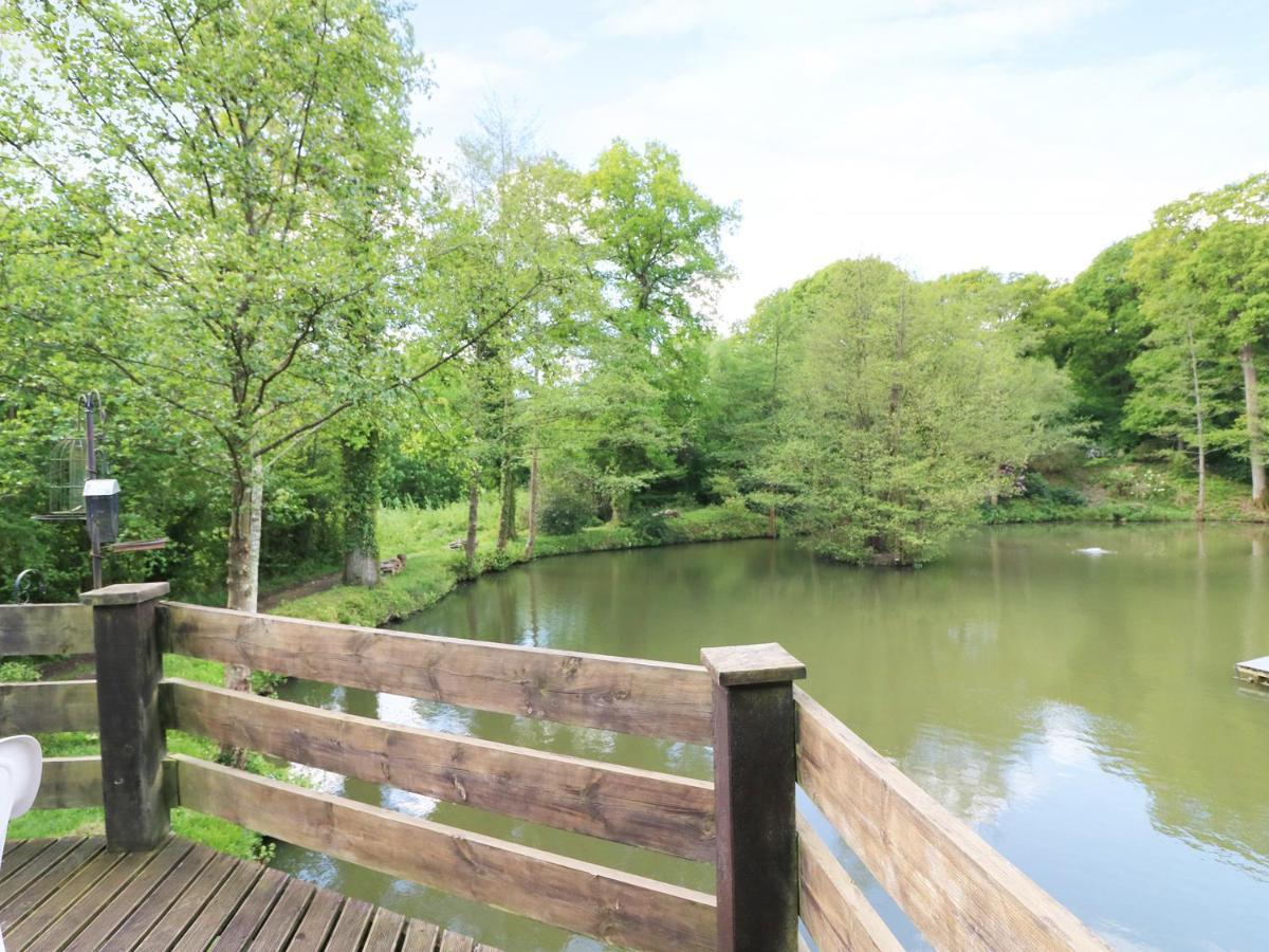 Miswells Cottages - Lake View Turners Hill Extérieur photo